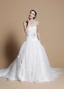Romantic A Line Strapless Wedding Dress With Hand Made Flowers