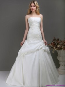 New Style Strapless Wedding Dress With Ruching And Lace