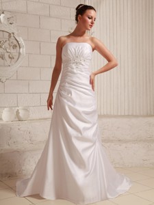 Taffeta Appliques With Beading And Ruch Wedding Dress With Court Train