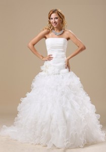 Exclusive Style Ruffles Decorate Bodice Hand Made Flowers Court Train Organza Wedding Dr