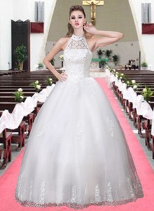 Fashionable Halter Ball Gown Appliques Wedding Dress With Beading