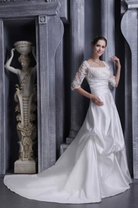 White Square Chaple Taffeta Laces Wedding Dress