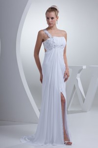 Diamonds with Appliques Decorated One Shoulder Slit Cool Back Wedding Gowns 