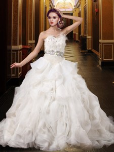 Lovely Beading Ball Gown Wedding Dress with Sweetheart 