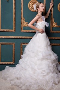 Pretty Strapless Chapel Train Organza Ruch Wedding Dress