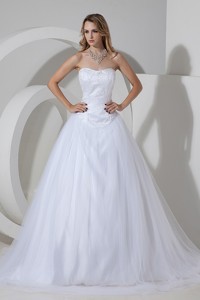 Cheap Princess Strapless Court Train Tulle Beading Wedding Dress