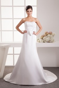 Bowknot Accent Waist Strapless Bridal Dress With Court Train
