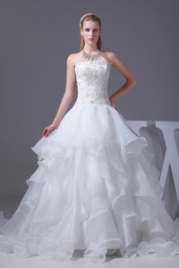 Appliques With Beading Strapless Ruffles Wedding Dress