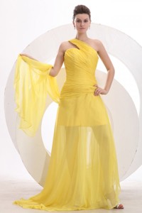 One Shoulder Chiffon Yellow Ruche Prom Dress with Watteau Train