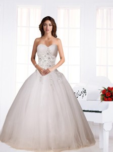 Elegant Ball Gown Sweetheart Wedding Dress With Beading