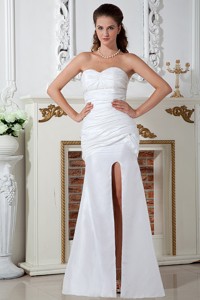 Beautiful Column Sweetheart Floor-length Taffeta Ruch Wedding Dress 