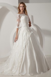Perfect Scoop Chapel Train Taffeta And Lace Wedding Dress