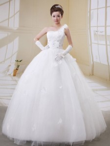 Jarvenpaa Finland Ball Gown One Shoulder Beaded Decorate Bust Wedding Dress With Tulle In