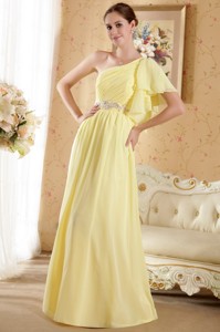 Yellow Column / Sheath One Shoulder Court Train Chiffon Beading and Ruch Prom / Evening Dress