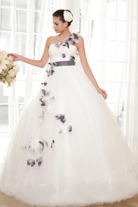 Gorgeous Ball Gown One Shoulder Floor-length Tulle Hand Flowers Wedding Dress 