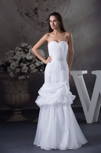 Ruching And Pick-ups Decorated Sweetheart Trumpet Bridal Dress