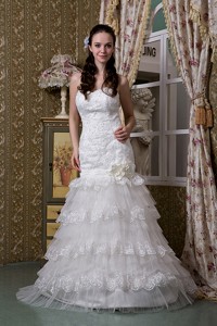Fashionable Swetheart Brush Train Taffeta And Lace Ruffled Layers Wedding Dress