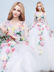 Latest Handmade Flowers and Applique Court Train Wedding Dress with V Neck