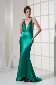 Green Brush Train Backless Prom Evening Dress with Plunging Neckline