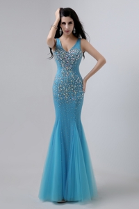Luxurious Mermaid Beaded Prom Dress With V Neck