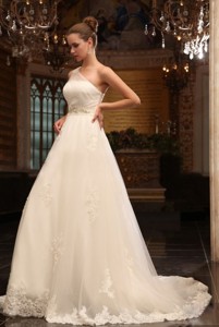 One Shoulder Chapel Train Appliques Tulle Wedding Dress With Side Zipper