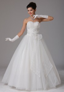 Custom Made Romantic Sweetheart Beading And Ruch Wedding Dress With Bows