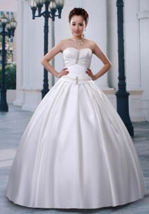 Espoo Finland Sweetheart Satin Wedding Dress With Beading And Ruch Decorate Bust