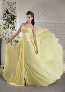 Gorgeous Light Yellow Prom / Evening Dress Empire Beading Sweetheart Brush Train Chiffon 