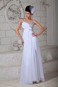 Elegant White Empire One Shoulder Prom Dress Chiffon Beading Brush Train