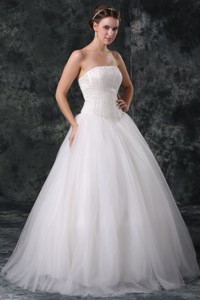 Ball Gown Strapless Beading Tulle Wedding Dress with Floor-length 