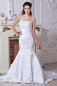 Beautiful Mermaid One Shoulder Court Train Satin Beading and Embroidery Wedding Dress 