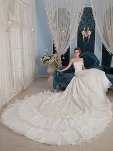 Gorgeous Princess Strapless Cathedral Train Beading Wedding Dress