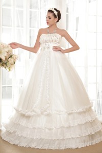 Luxurious Strapless Floor-length Tulle And Taffeta Hand Made Flowers And Beading Wedding Dres