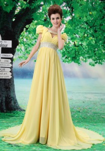 V-neck Light Yellow Prom Evening Dress With Beading And Ruch In Celebrity