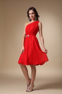 Red One Shoulder Knee-length Chiffon Beading Prom Dress