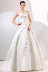 Straps Embroidery Satin Wedding Dress With Zipper-up