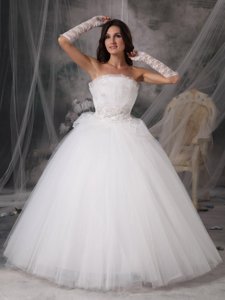Beautiful Princess Strapless Floor-length Tulle Appliques Wedding Dress