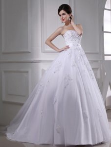 Exquisite Beading And Appliques Chapel Train Wedding Dress With Strapless