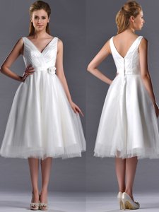 New Style A Line V Neck Hand Crafted Wedding Dress in Tulle 