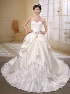 Court Train Satin and Taffeta Ivory Wedding Dress Beaded and Bows Edcorate In Aschaffenburg Germany 