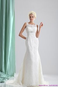 New Style Lace And Beading Wedding Dress With Brush Train