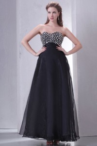 Sweetheart Black Organza Long Prom Dress With Rhinestone