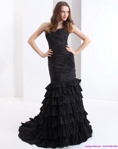 Brush Train Pleated Black Prom Dress With One Shoulder And Ruffled Layers