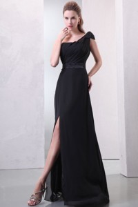 One Shoulder Black Ruche and Silt Chiffon Prom Dress in Full Length