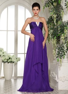 Stylish V-neck Eggplant Purple Prom Celebrity Dress With Ruch In Oklahoma