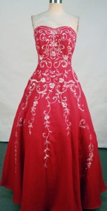 Exquisite Sweetheart-neck Floor-length Red Embroidery With Beading Prom Dress