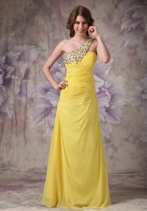 Wonderful Yellow Column One Shoulder Evening Dress Chiffon Ruch And Beading Floor-length