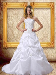 Popular Embroidery Wedding Dress With Strapless