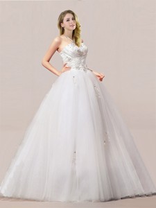 Luxurious Ball Gown Beaded And Applique Wedding Dress With Strapless