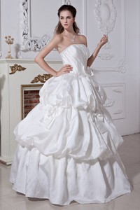 Classical Princess Strapless Floor-length Satin Beading And Bows Wedding Dress